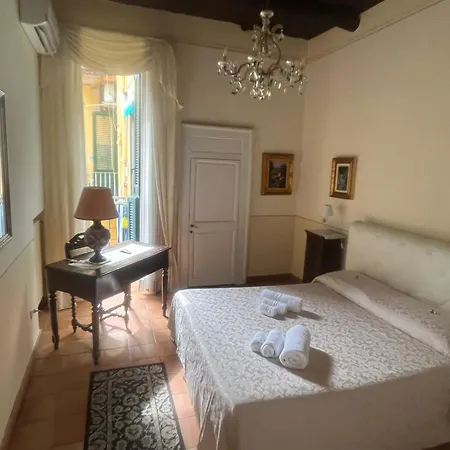 Maison Barriera - Luxury - Center Bed & Breakfast 4*